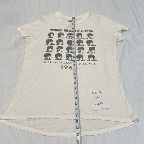 The Beatles szM Cream Graphic “A hard days night” 1964 graphic T-shirt GUC - Picture 5 of 7